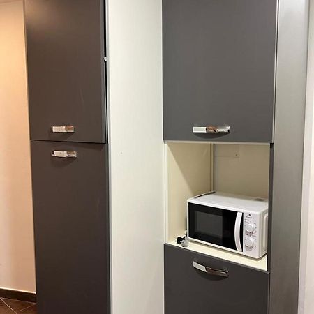 La Rosa Di Roma Colosseo Apartment Ngoại thất bức ảnh