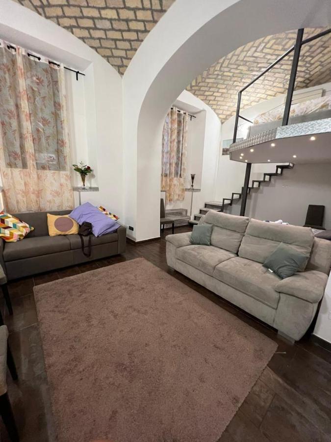 La Rosa Di Roma Colosseo Apartment Ngoại thất bức ảnh