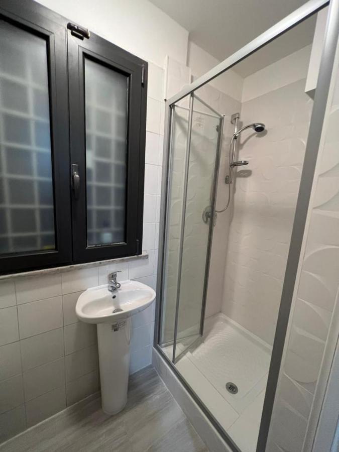 La Rosa Di Roma Colosseo Apartment Ngoại thất bức ảnh
